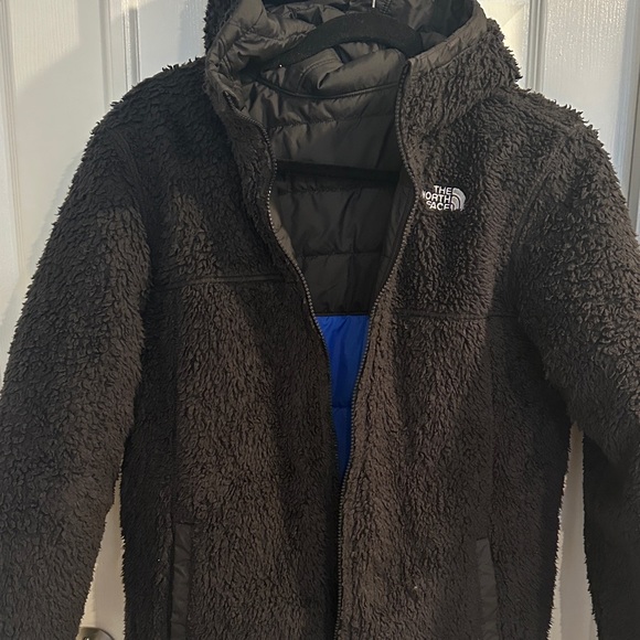 Boy’s North Face Reversible Jacket - Picture 12 of 14